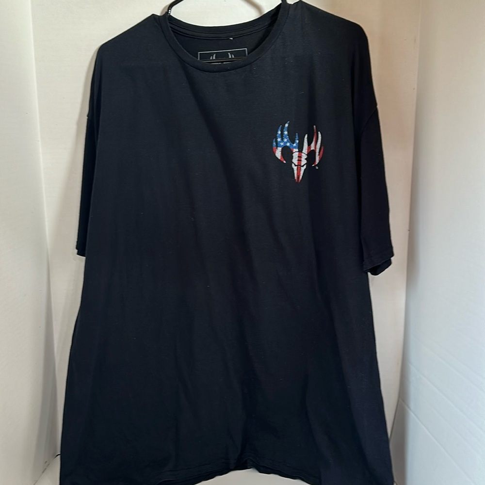 Buckwear black shirt tee shirt dog America flag red white and true size XXL
